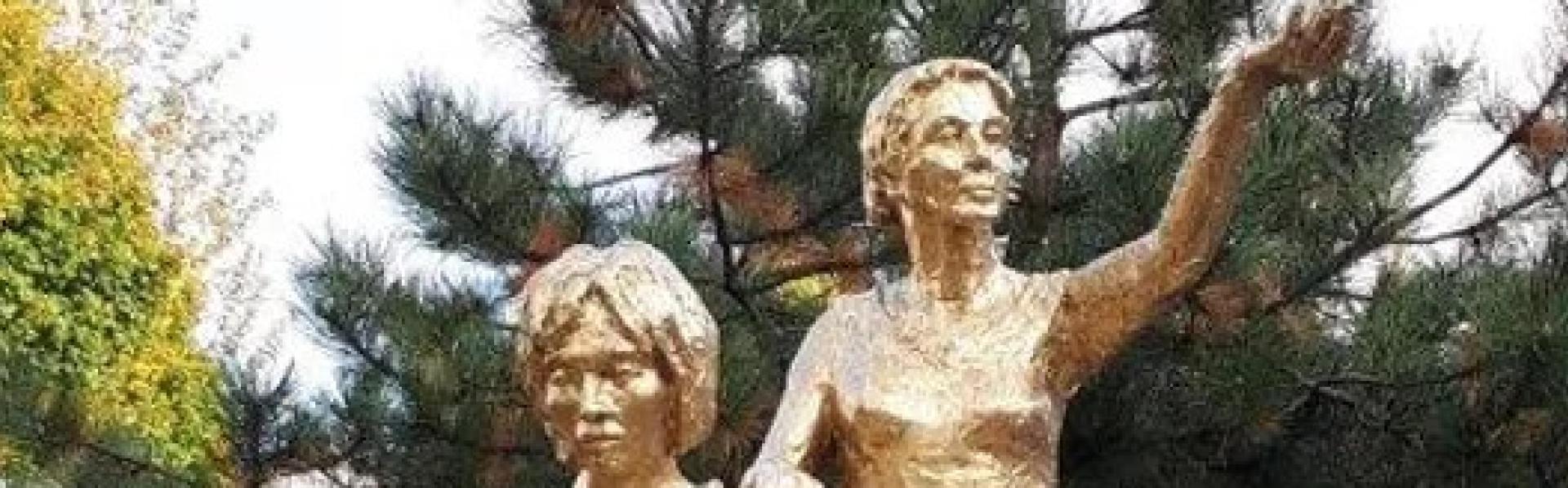 Standbeeld van de onbekende oorlogsvrouw te Leuven - door Iowa Pom