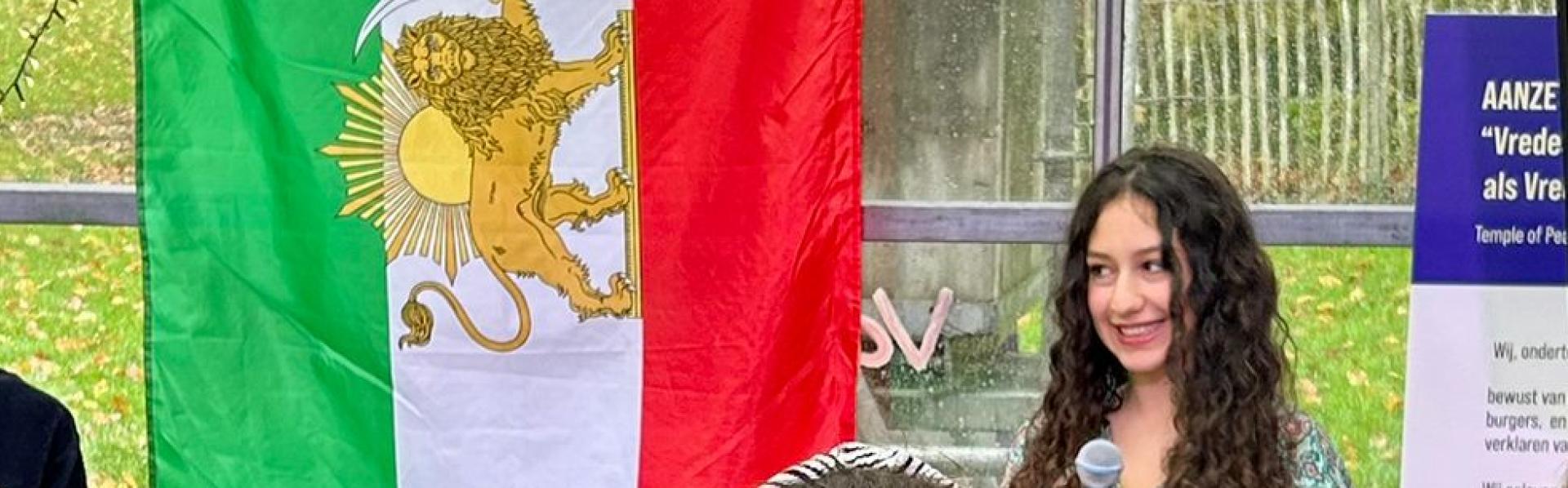 Avina Diba tijdens het panel De vergeten namen ©Pax Christi Vlaanderen