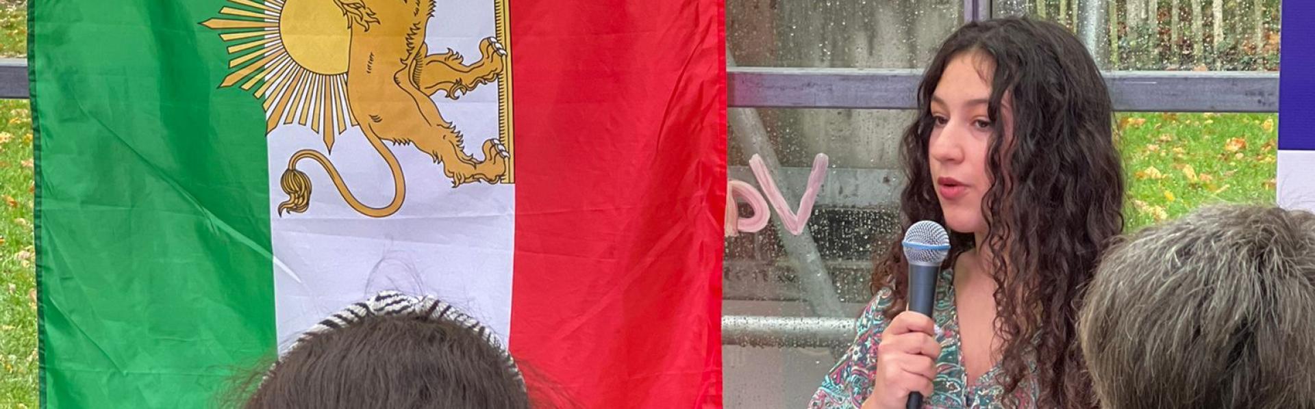 Avina Diba tijdens het panel 'De vergeten namen'