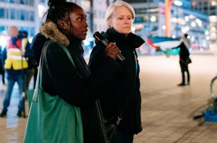 Naomi Zoka en Annemarie Gielen op maandagavondactie Antwerpen