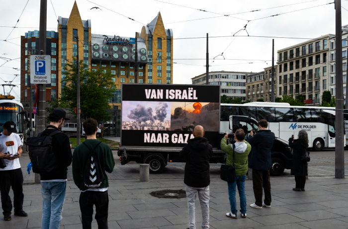 De LED-truck op het Astridplein in Antwerpen