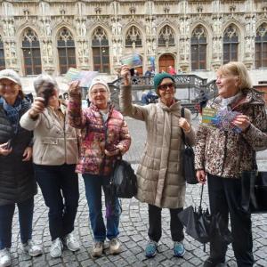 Toevallige supporters op de Leuvense Grote Markt