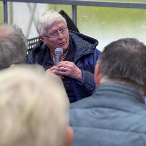 Mieke Vogels tijdens Panelgesprek "Vredesactivisme over generaties heen"