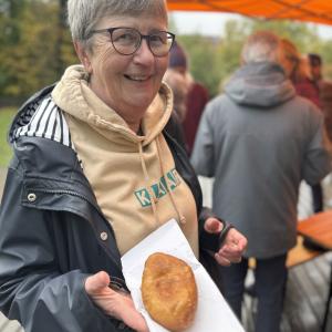 Genieten van de lekkere eetkraampjes