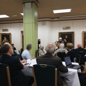 Lord Brown geeft een keynote over de mythe van nucleaire afschrikking, en het wijden van een parlementair leven aan de strijd voor een kernwapenvrije wereld.